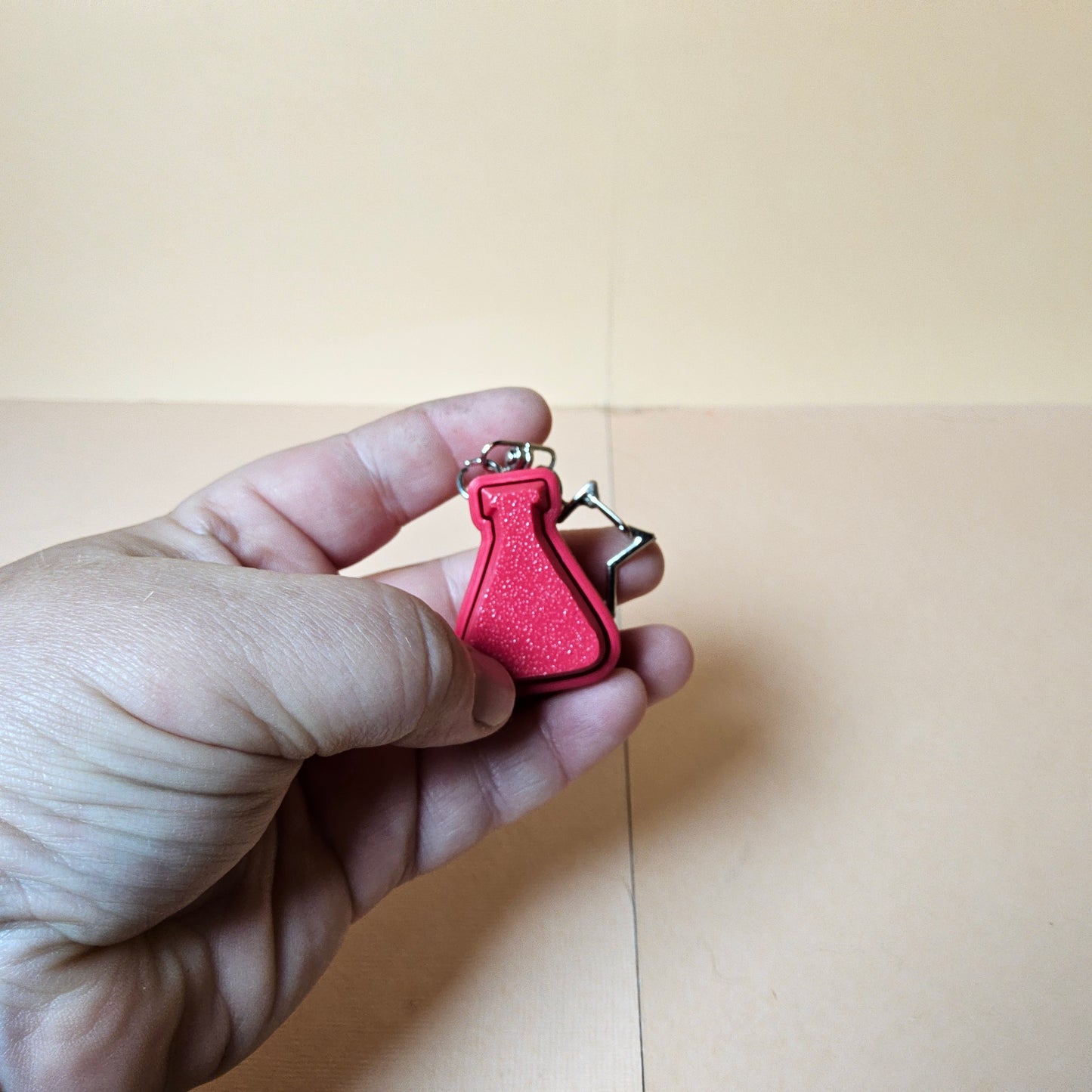Beaker Potion Keycap Keyring