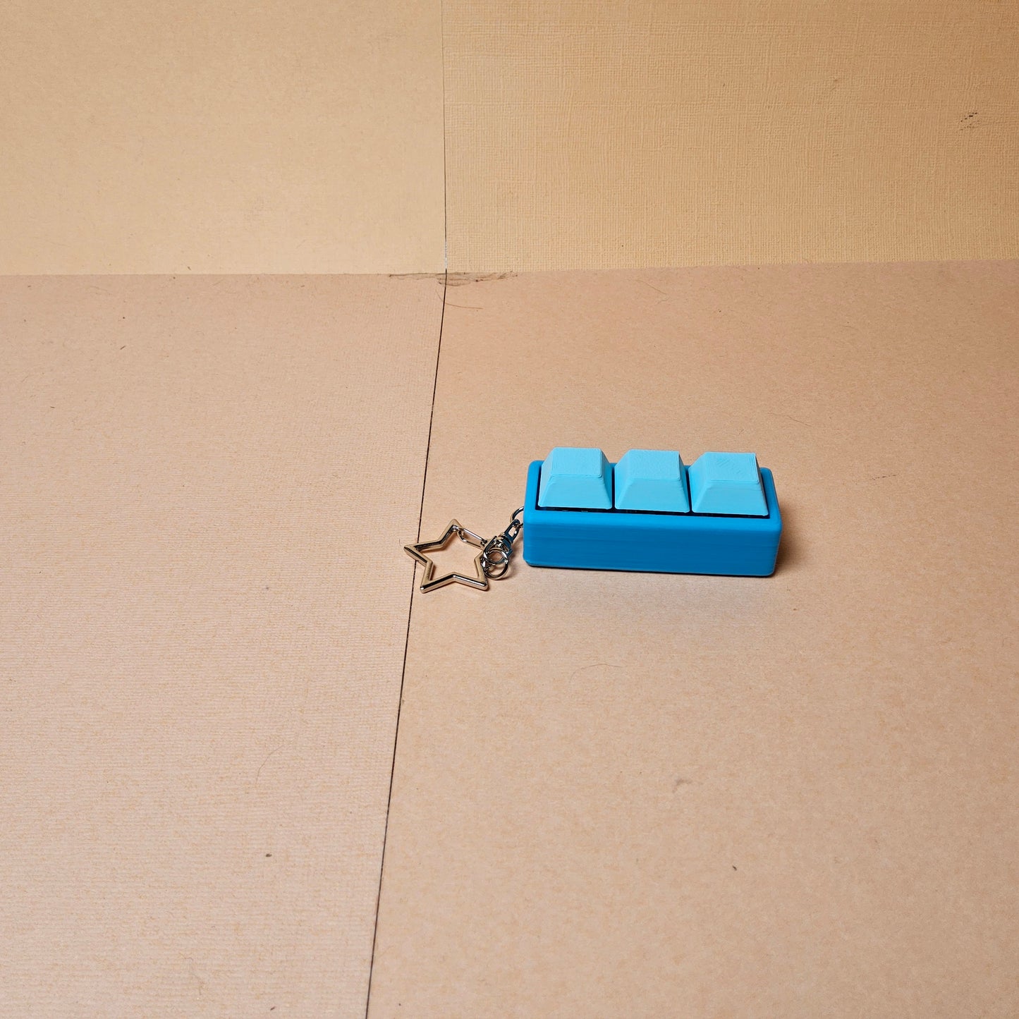 Triple Keycap Fidget Keyring
