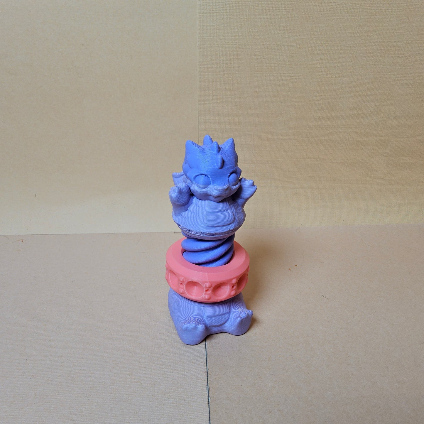 Short Fidget Dragon Bolt