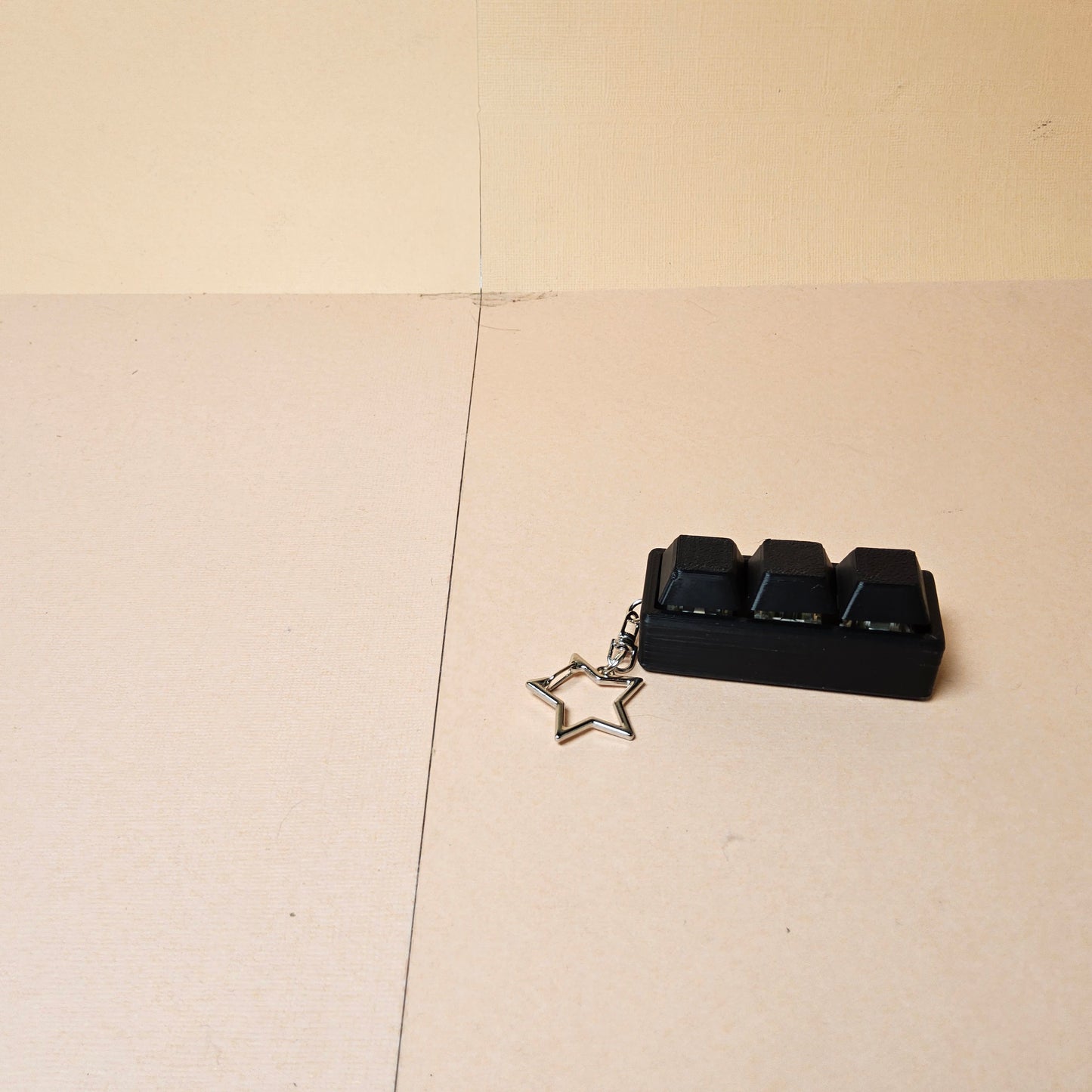 Triple Keycap Fidget Keyring