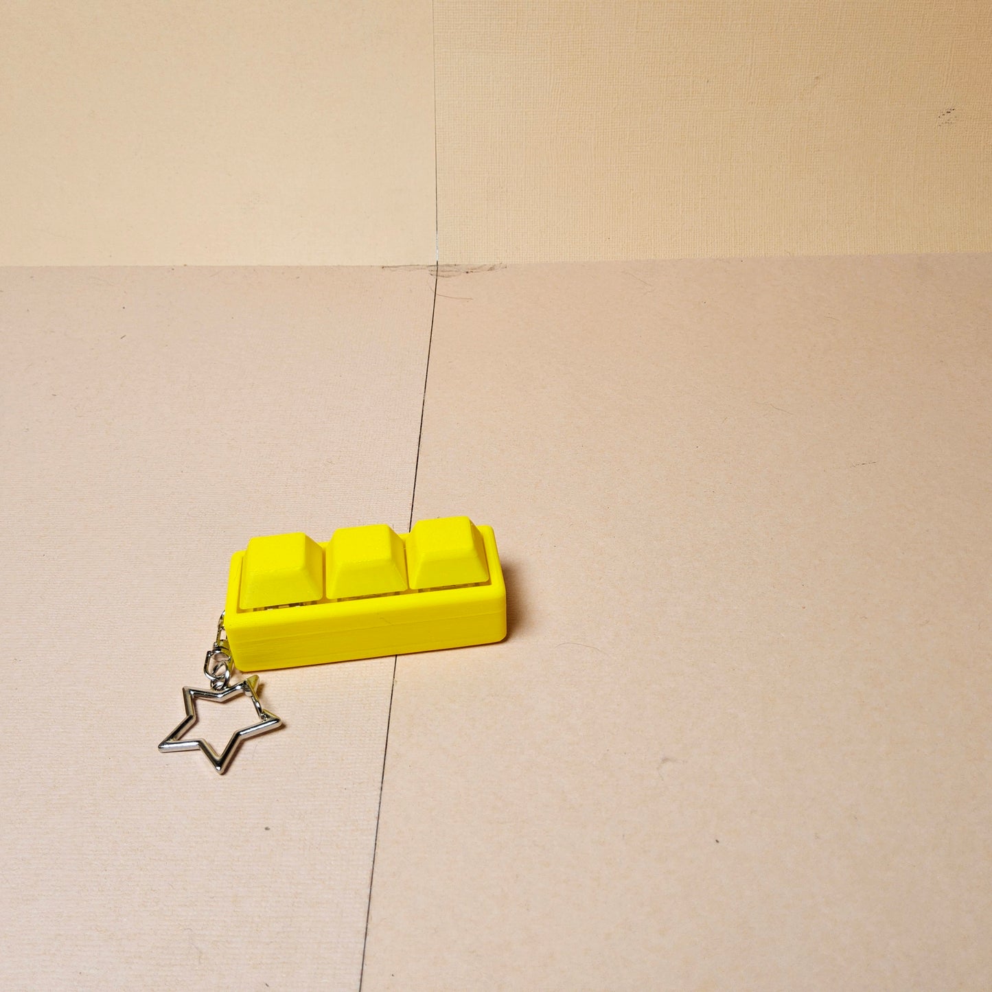 Triple Keycap Fidget Keyring